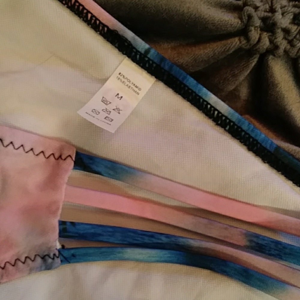 Ruffle Bikini - Picture 3 of 3